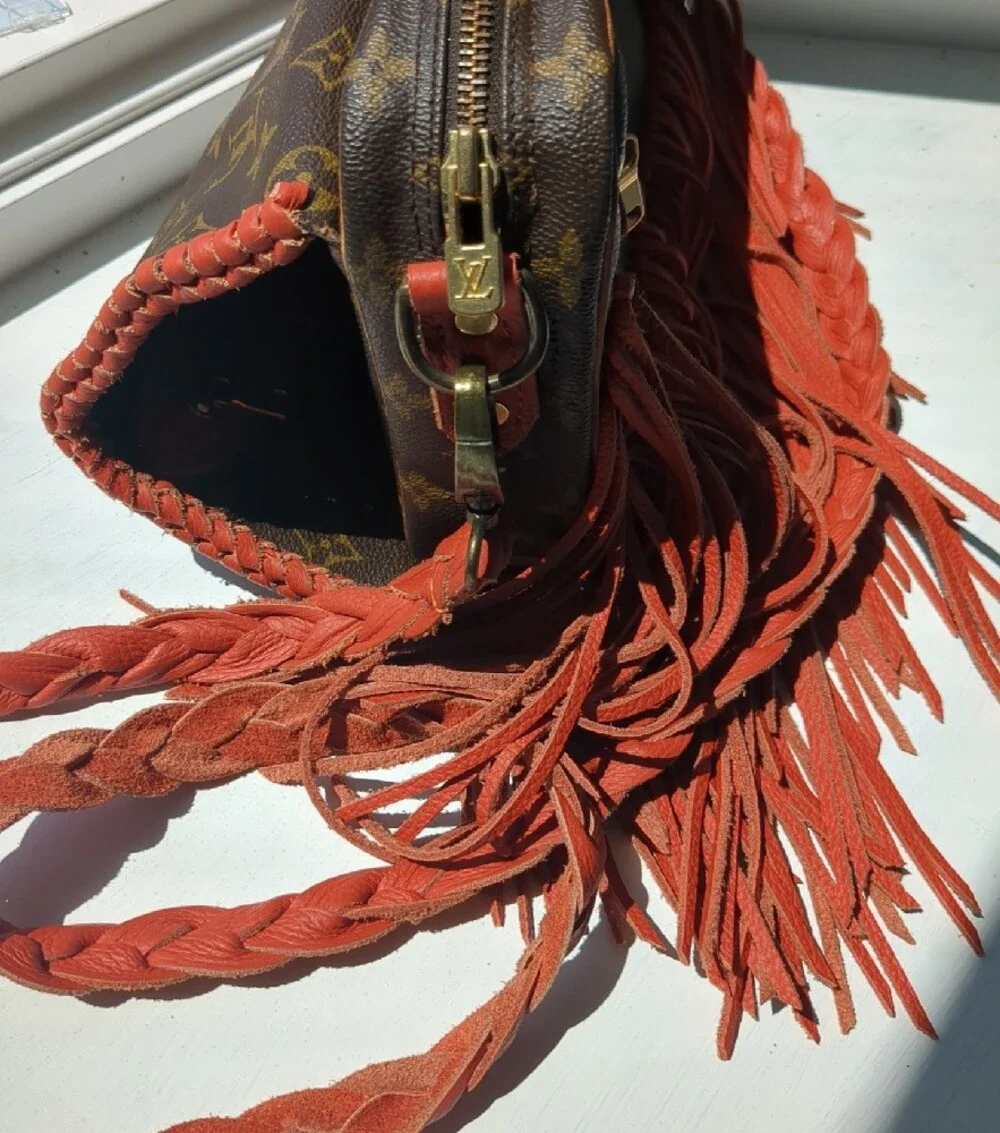 Louis Vuitton monogram lv